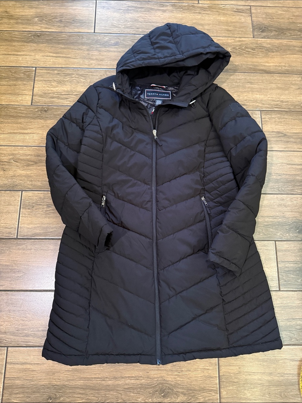Tommy Hilfiger Women's Hooded Puffer Full Zip Coat in black- Size XL